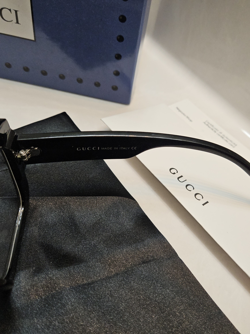 Gucci Black Square Optical Glasses with Red Velvet Case - Picture 9 of 13